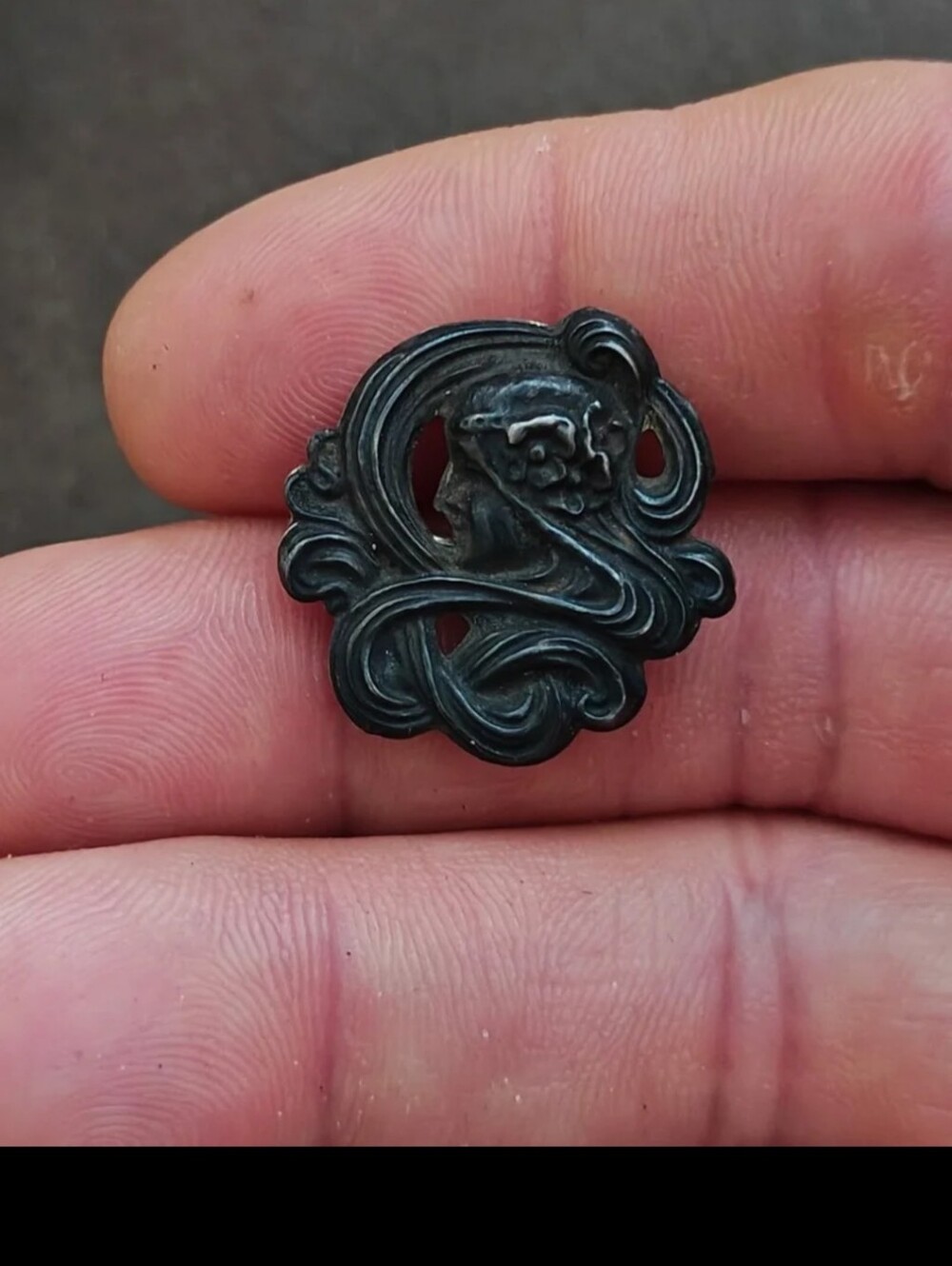 Antique 1900s Sterling Silver (Front) Maiden Swirling Hair Arabesque Pin - Picture 3 of 10